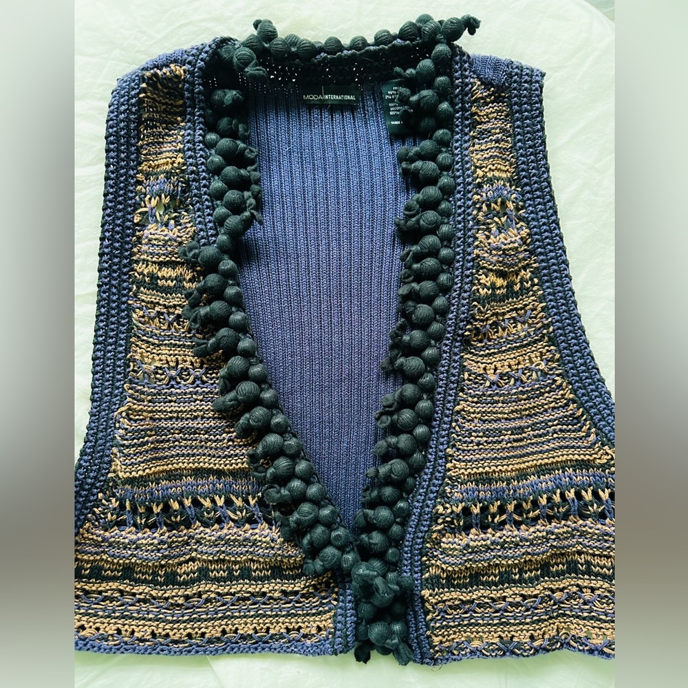 Hand woven Vest, Size Medium
